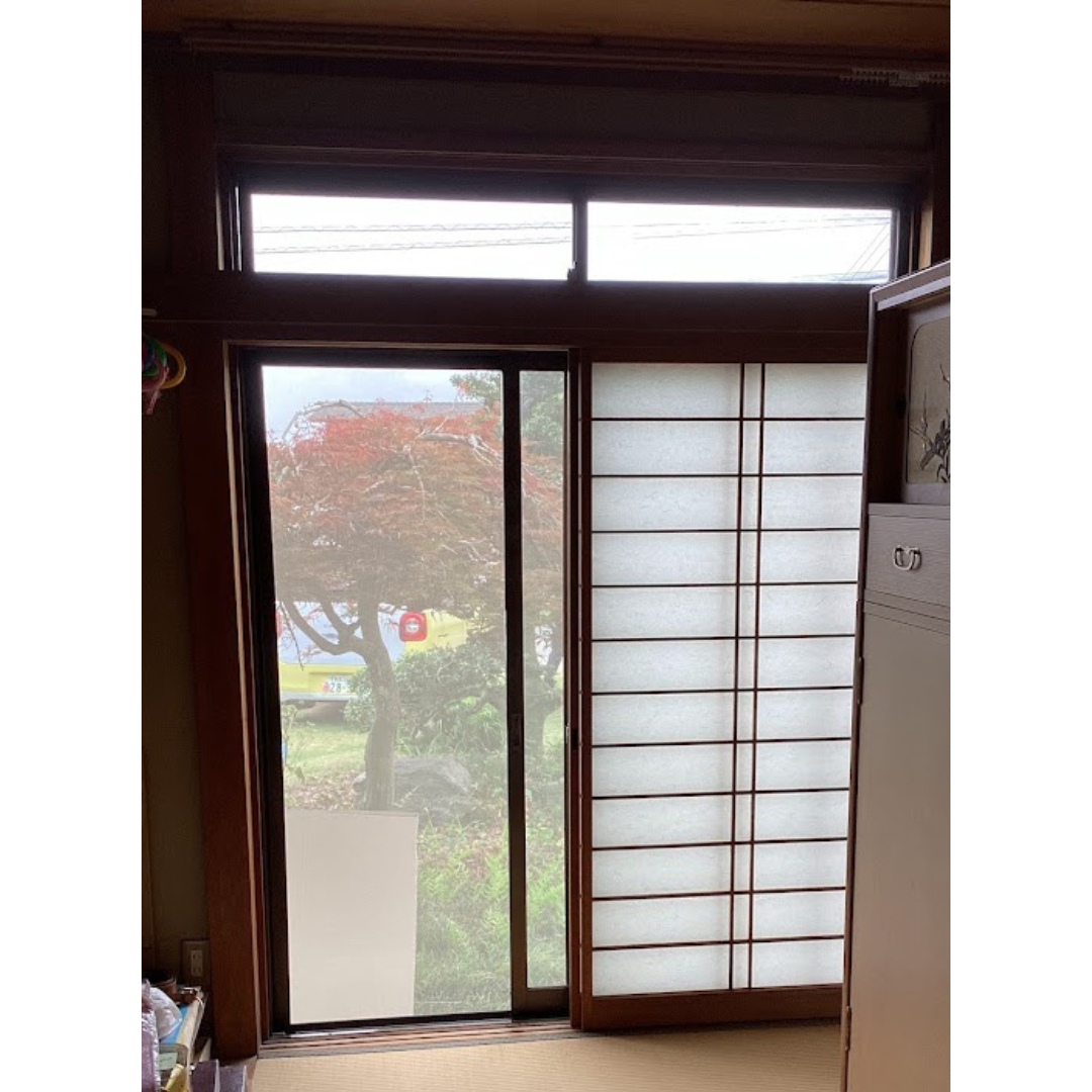 茂木トーヨー住器　宇都宮の内窓＋高断熱仕様の玄関ドアで補助金を有効活用！の施工前の写真3