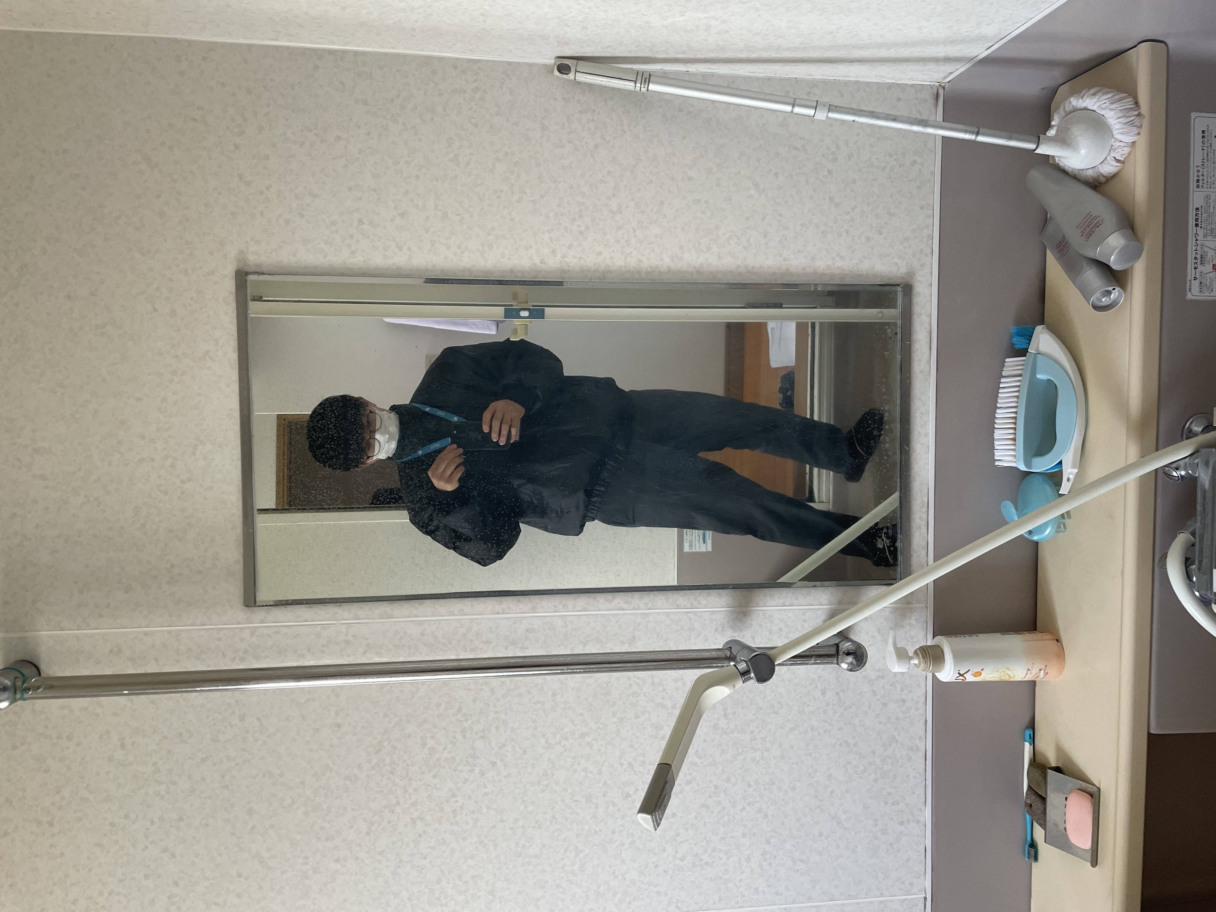 バスルームの鏡を今よりも大きくしたい🛀 サントーヨー住器のブログ 写真1