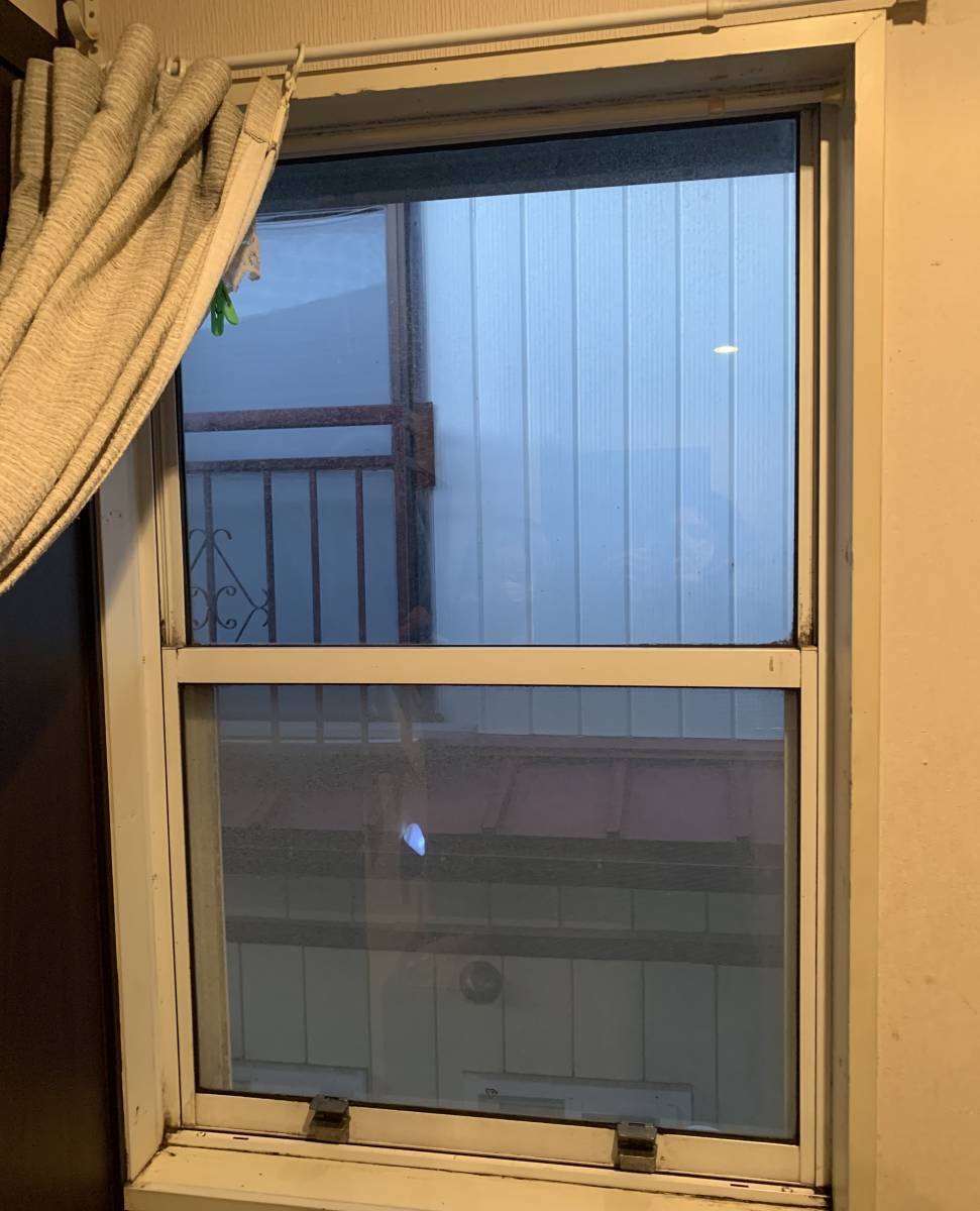 サントーヨー住器の窓交換で使いやすく、掃除もしやすく✨の施工前の写真1