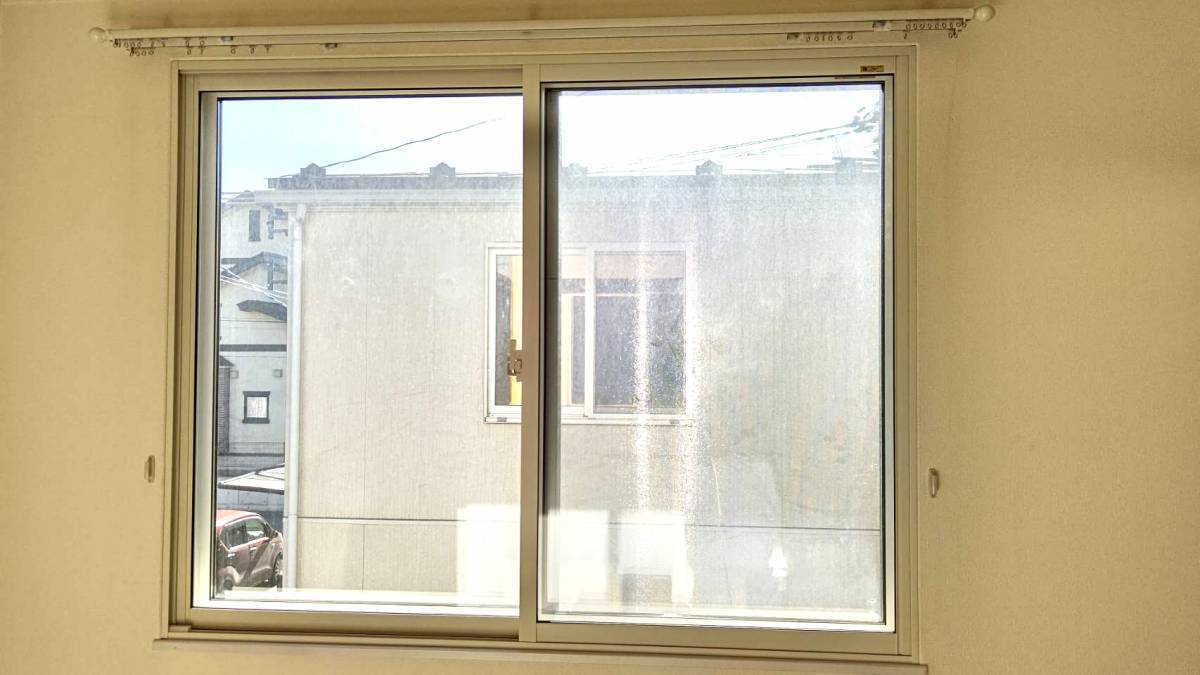 サントーヨー住器の内窓設置でお家の中の音を外へ漏らさない♪♫の施工後の写真2