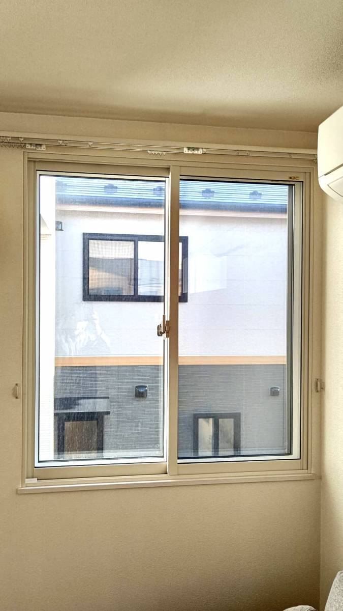 サントーヨー住器の内窓設置でお家の中の音を外へ漏らさない♪♫の施工後の写真3
