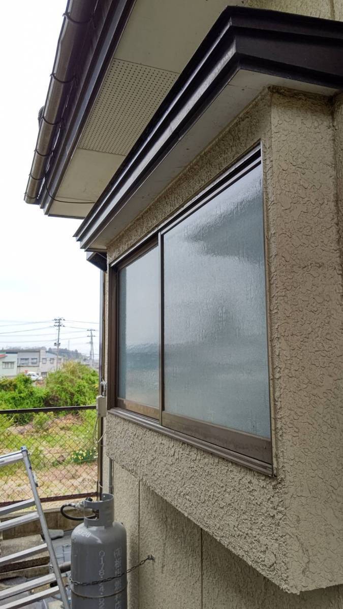 サントーヨー住器の窓交換で、窓にまつわるお悩みもぱっとスッキリ✨の施工前の写真2