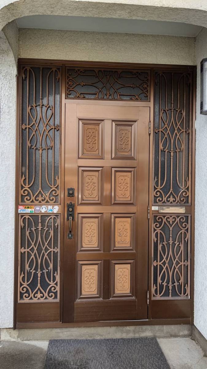 サントーヨー住器の開閉不良の玄関をどうにかしたい🤨の施工前の写真1
