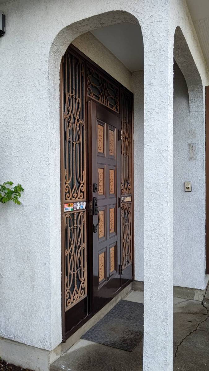 サントーヨー住器の開閉不良の玄関をどうにかしたい🤨の施工前の写真3