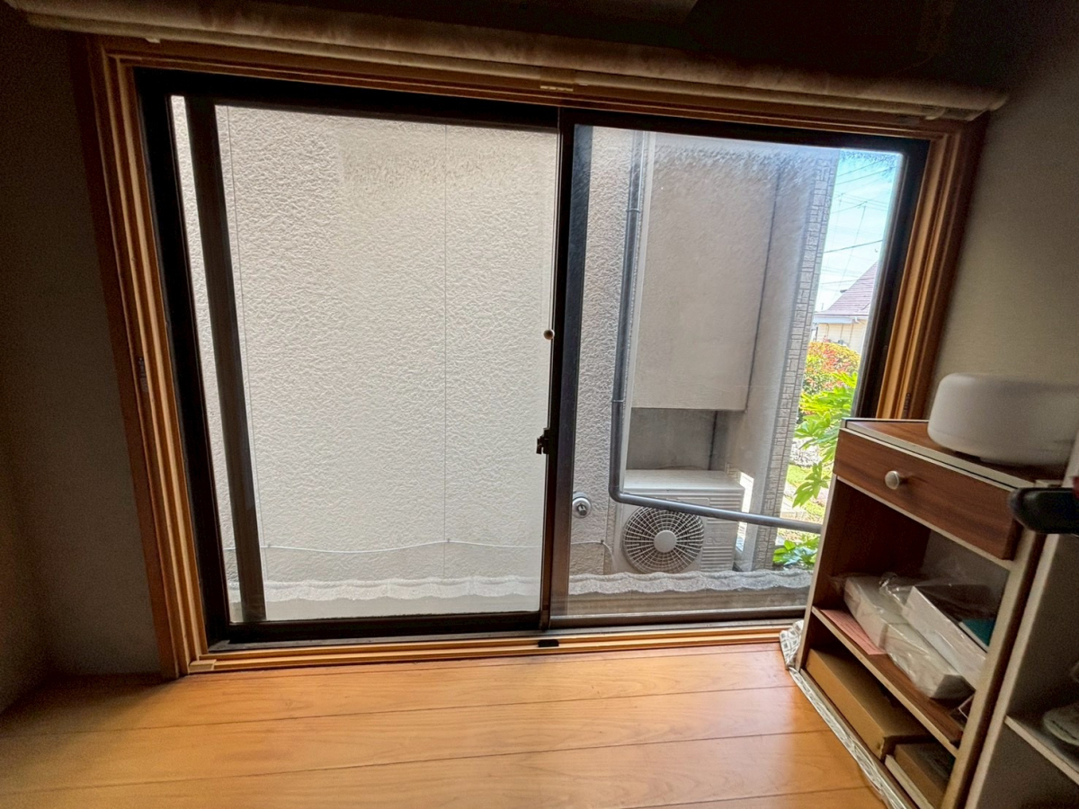 サントーヨー住器の【八戸市】先進的窓リノベ対象工事　LIXIL内窓「インプラス」で夏の室温が劇的変化！の施工前の写真2