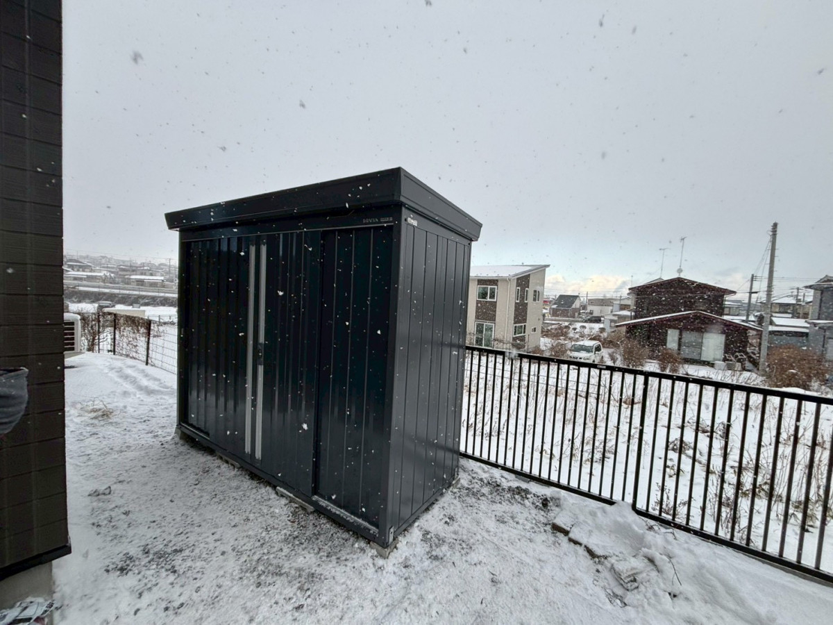 サントーヨー住器の【八戸市】新築住宅に物置を設置｜イナバ物置フォルタ（FS -2609SF)施工事例の施工後の写真1