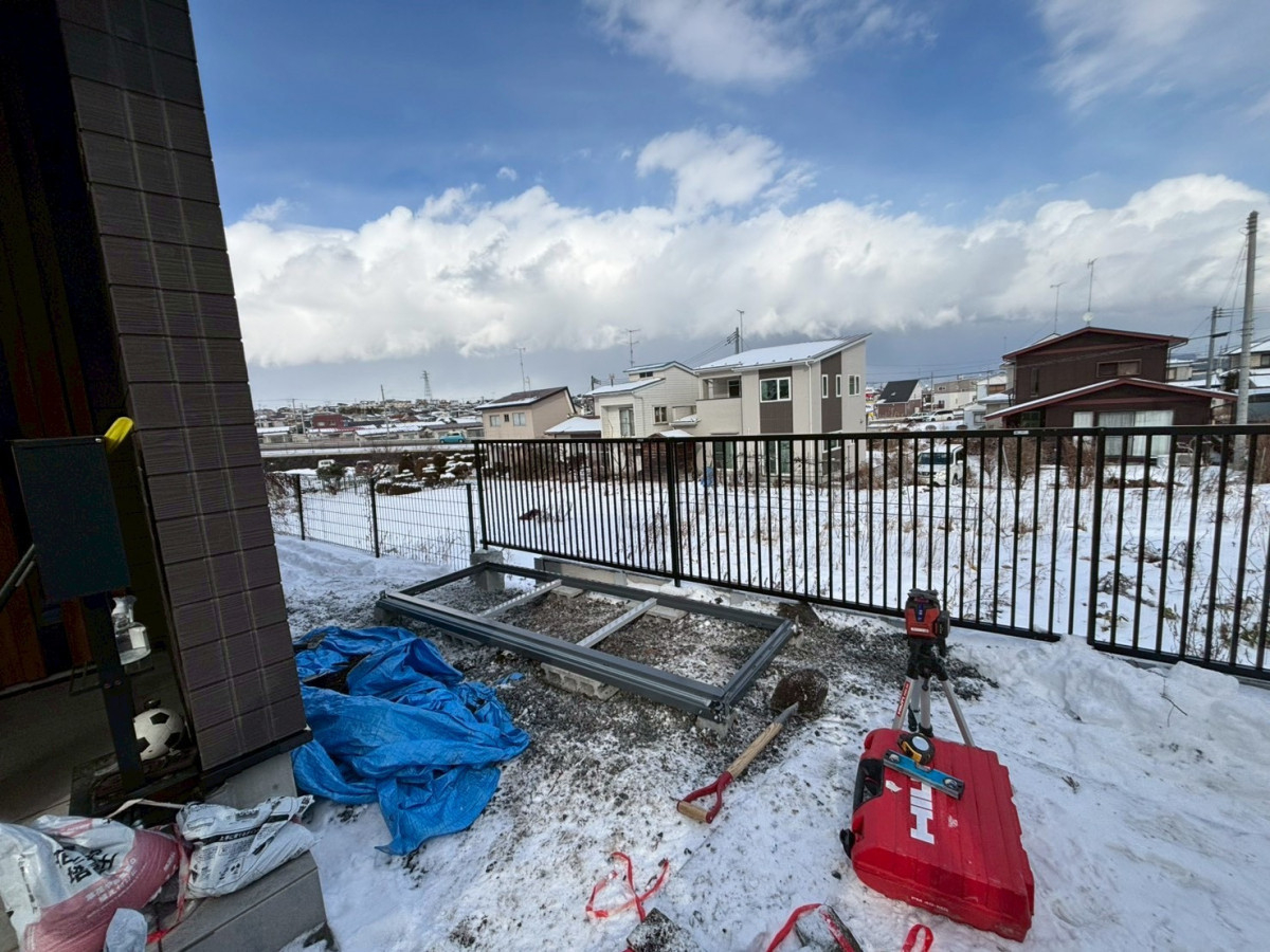 サントーヨー住器の【八戸市】新築住宅に物置を設置｜イナバ物置フォルタ（FS -2609SF)施工事例の施工前の写真2
