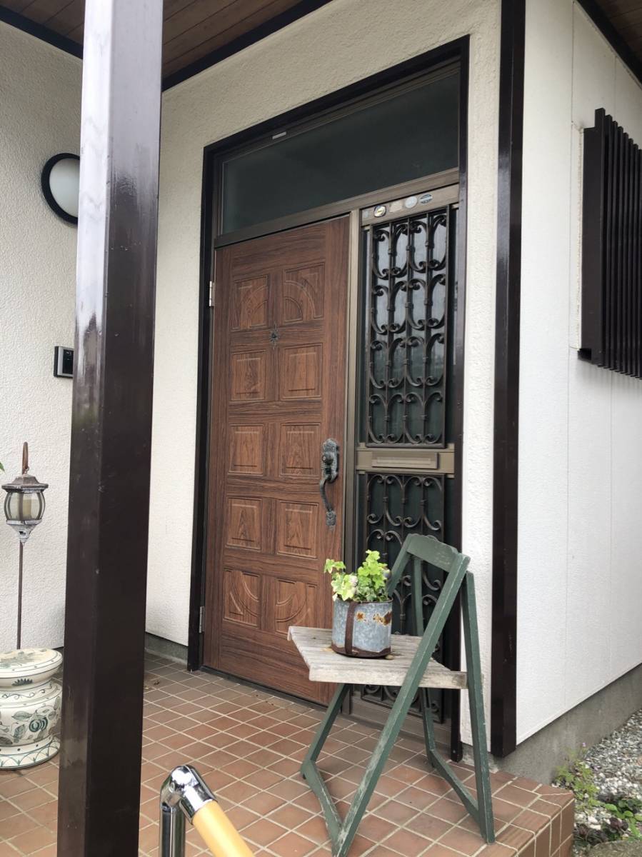 広海クラシオ 千葉支店の玄関ドア交換：１ＤＡＹリフォーム工事（リシェント）の施工前の写真1