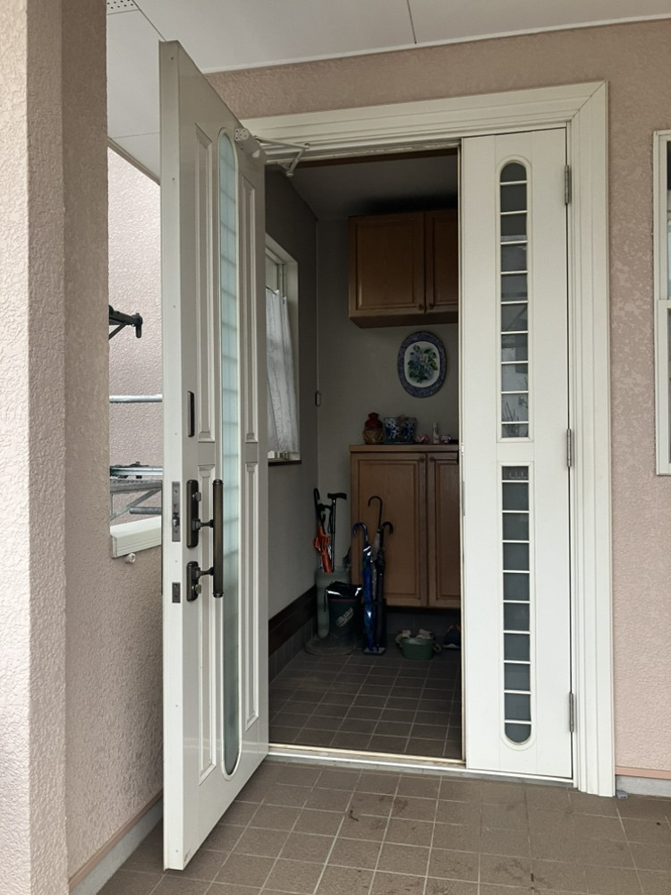 広海クラシオ 千葉支店のリシェント玄関ドア　特集１の施工前の写真2