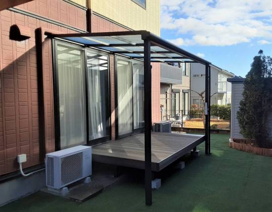 大角屋トーヨー住器の仙台市　テラス・デッキ・人工芝工事【スピーネ/樹ら楽ステージ】施工事例写真1