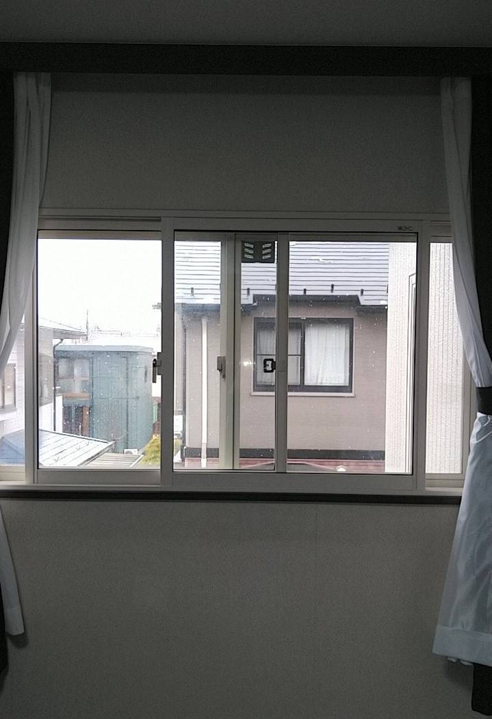 大角屋トーヨー住器の仙台市　内窓工事　【インプラス】の施工後の写真2