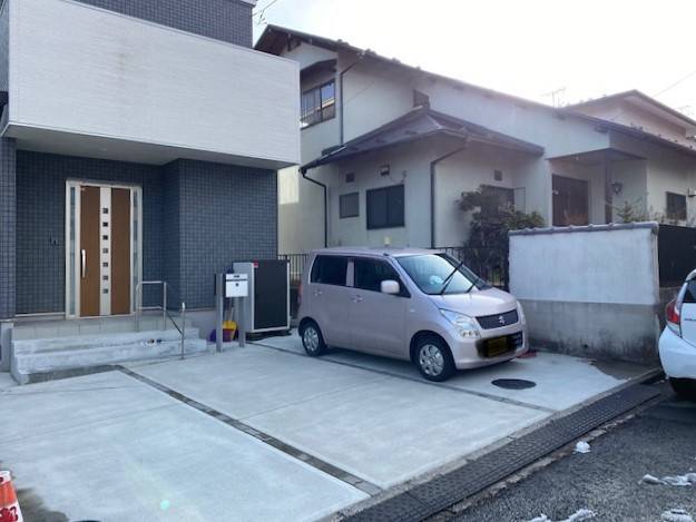 ダイカクヤ 仙台の雨・風・雪をしのぐ丈夫なカーポートをつけたい！！仙台市カーポート工事の施工前の写真2