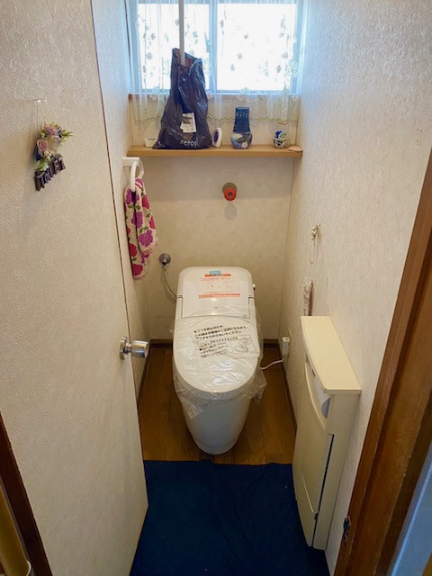 ダイカクヤ 仙台の自動開閉のトイレに交換したい！！！の施工後の写真2