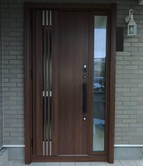 ダイカクヤ 仙台の玄関ドアを断熱性の高いドアに交換したい！！！仙台市施工事例写真1