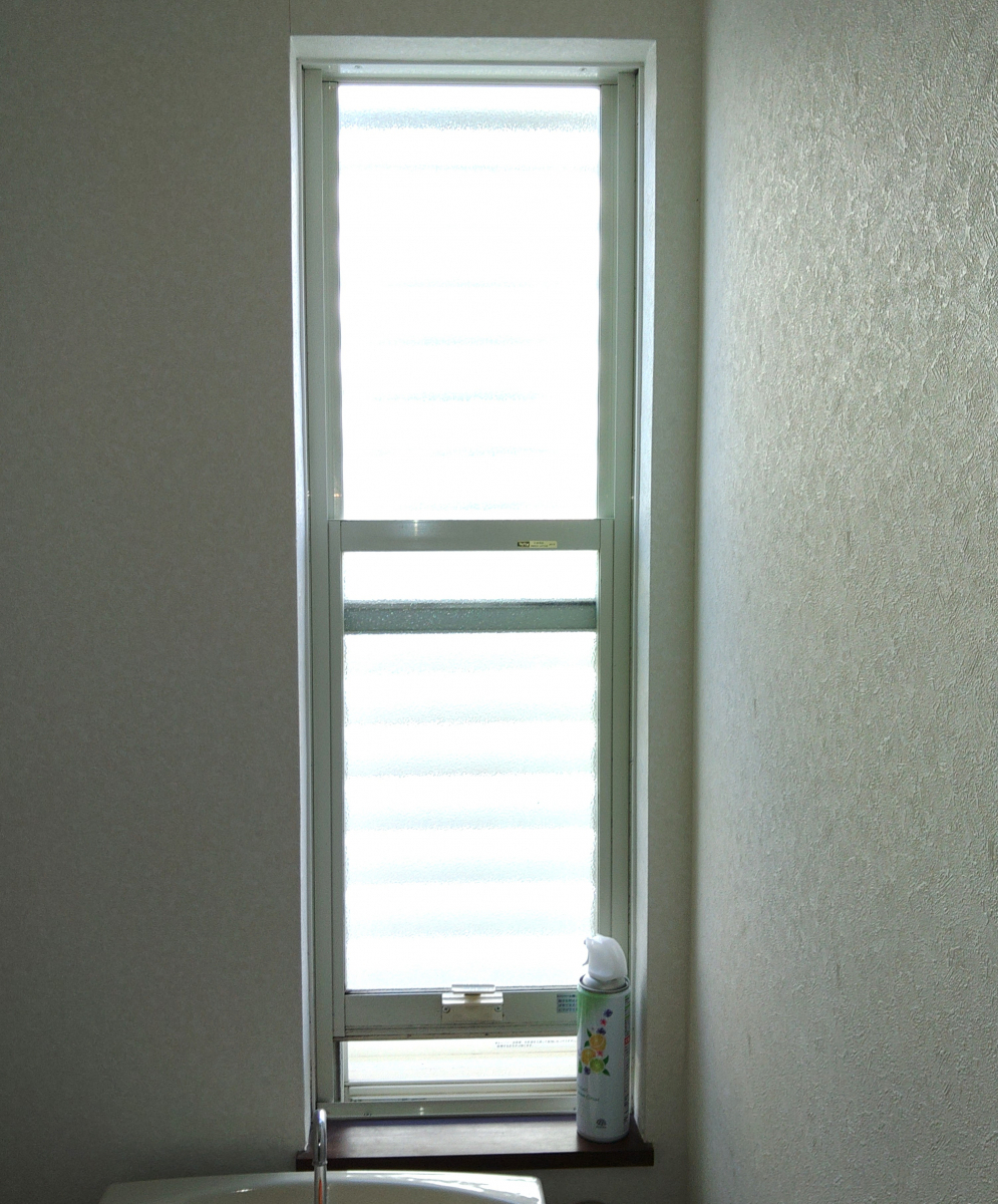 ダイカクヤ 仙台の先進的窓リノベ補助金利用で内窓工事　仙台市の施工前の写真2
