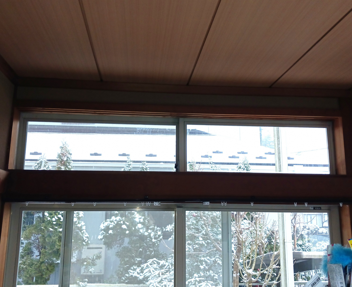 ダイカクヤ 仙台の先進的窓リノベ補助金利用で和室の内窓工事　その1和室ランマ部　仙台市の施工前の写真1