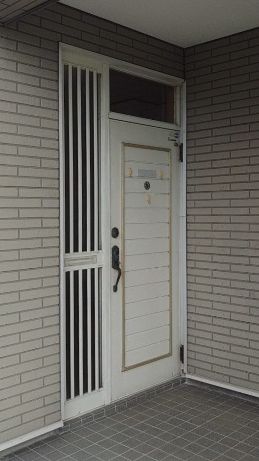 ダイカクヤ 仙台の【玄関ドア】先進的窓リノベ補助金ご利用 リシェント玄関ドア工事 仙台市の施工前の写真1