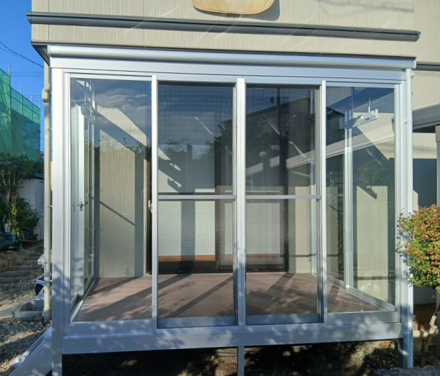 ダイカクヤ 仙台の【サンルーム】テラス・デッキからサンルームへ　サニージュ工事　仙台市の施工後の写真1
