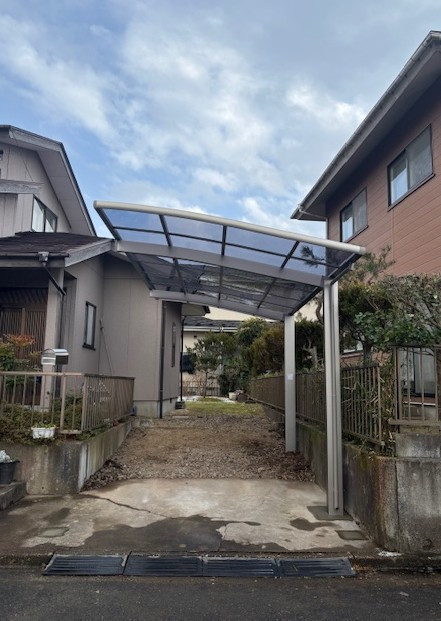 ダイカクヤ 仙台のスチール製の錆びてしまったカーポート解体撤去⇒アルミ製カーポート設置　仙台市の施工後の写真2