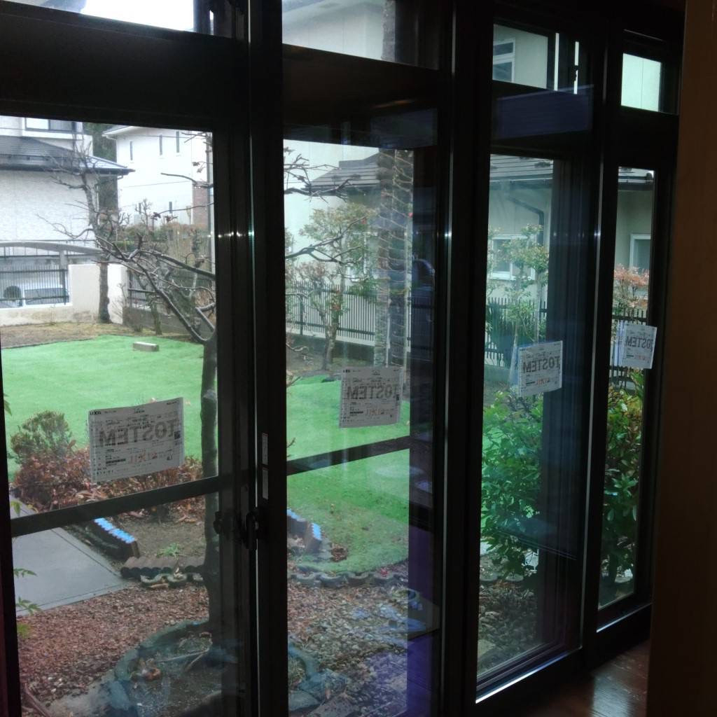 ダイカクヤ 仙台の廊下の大きな窓（特大サイズ）からの冷気が寒い…内窓インプラスで断熱UPの施工後の写真1