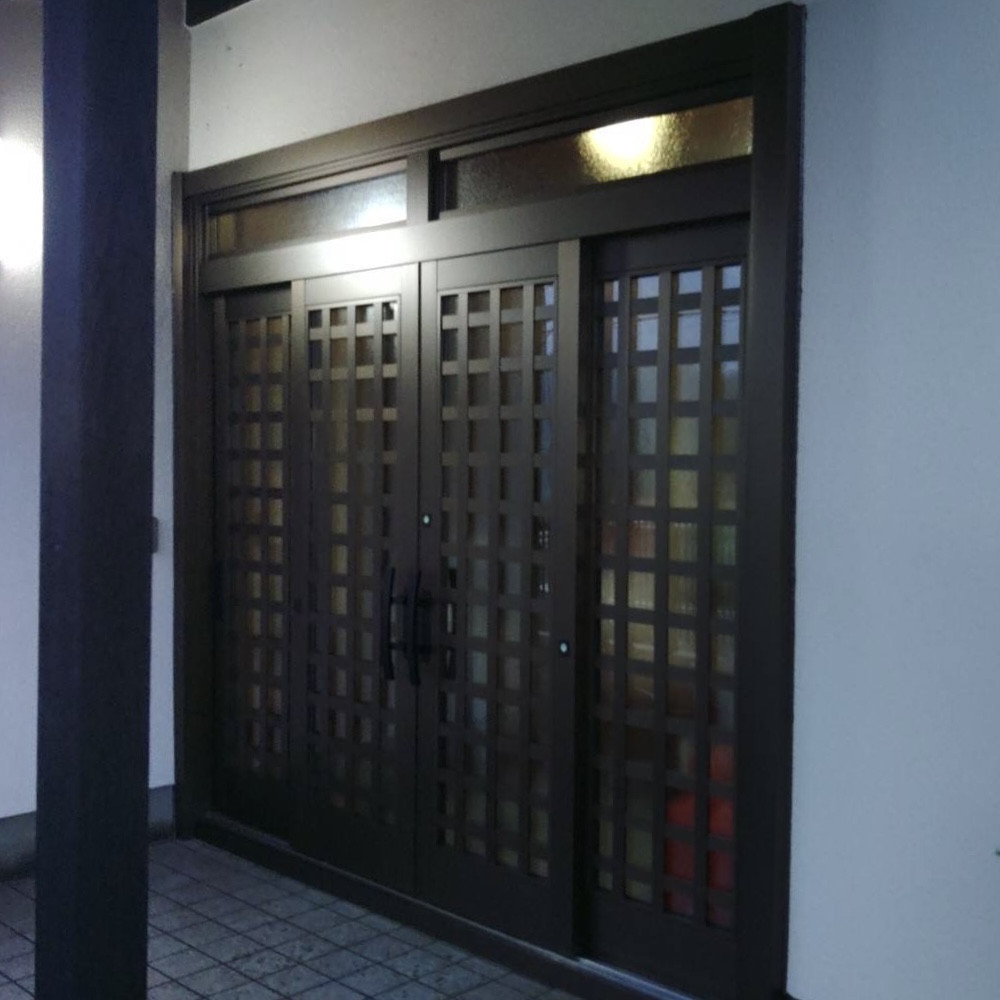 ダイカクヤ 仙台の１日で新しい玄関へ　1Dayリフォーム　玄関引戸交換工事の施工後の写真2