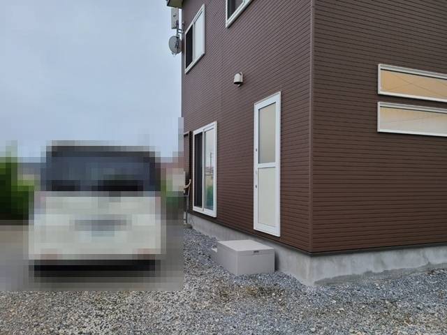 ヒロトーヨー住器の【施工例】サニージュ（サンルーム）　むつ市　の施工前の写真1