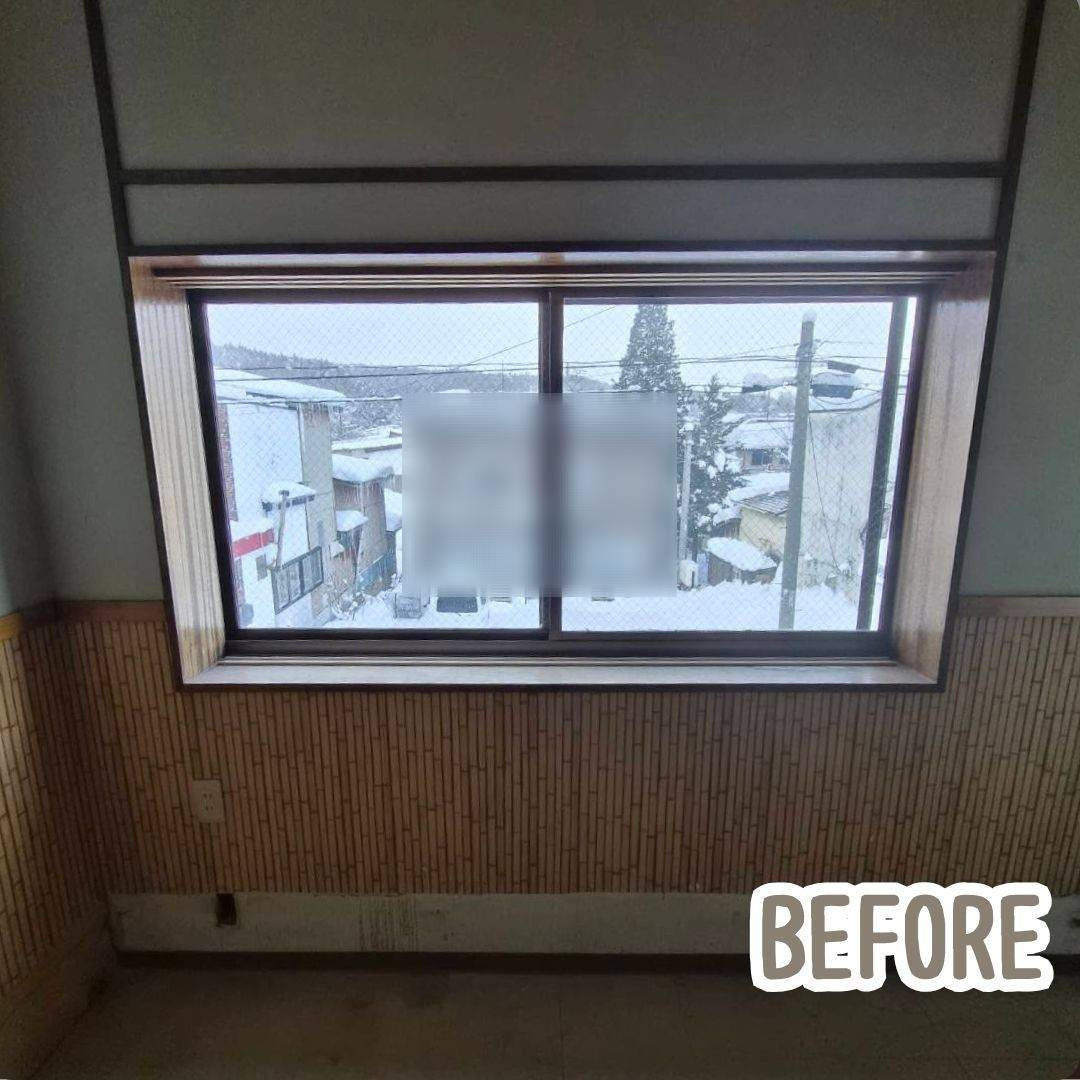 ヒロトーヨー住器の【むつ市】内窓でここまでできる？安全性・プライバシーを高めた店舗リフォームの施工前の写真1