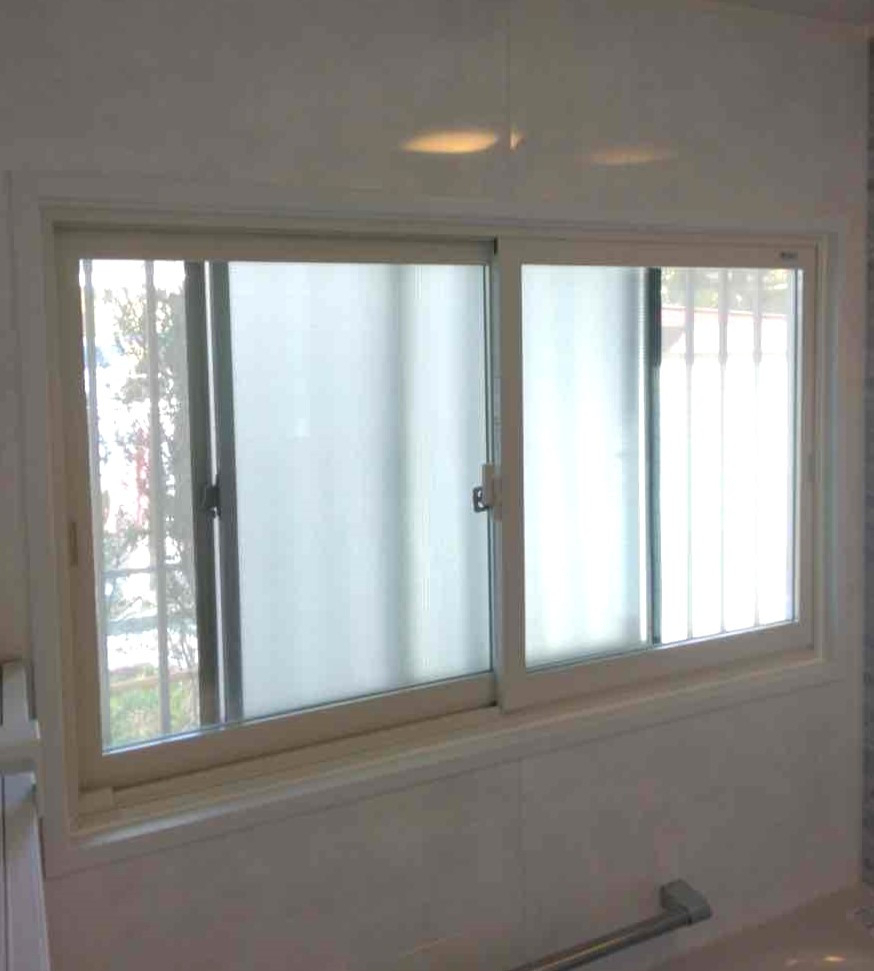 おさだガラスの冬、浴室の窓は寒いの施工後の写真1
