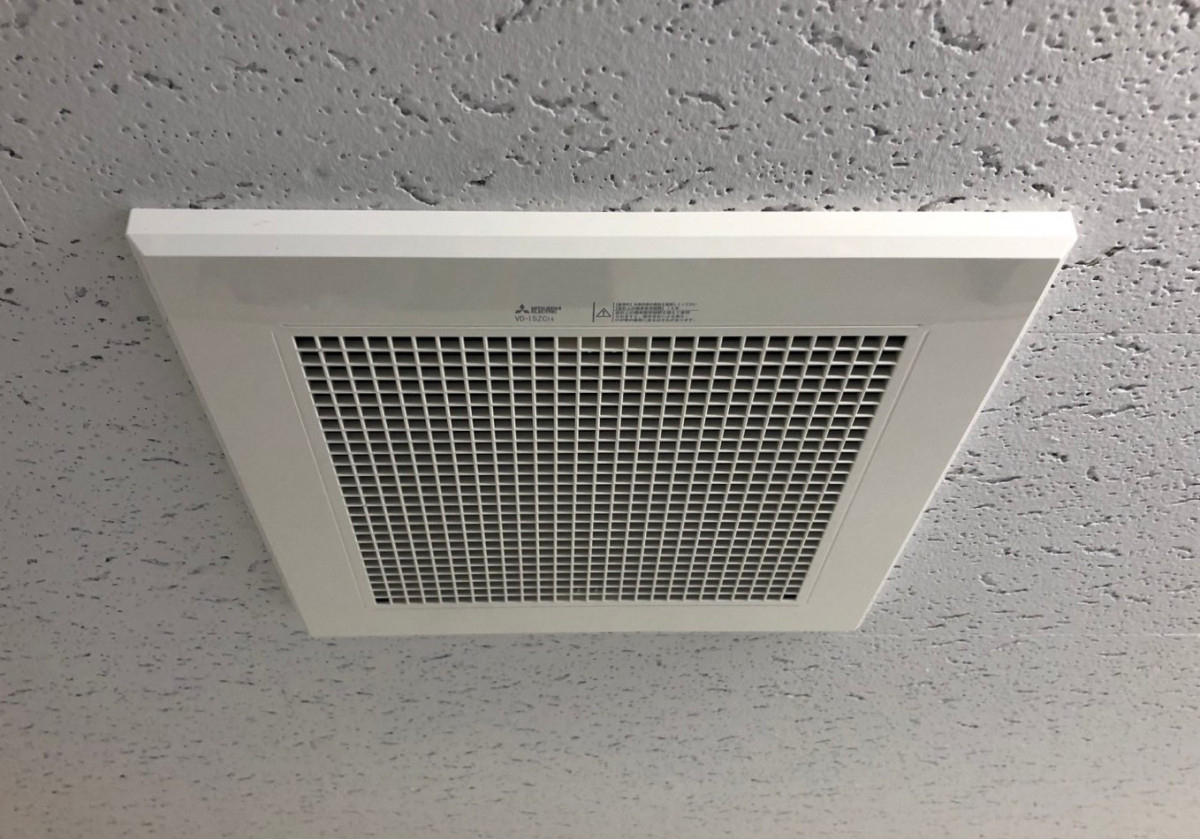 おさだガラスの換気扇の不具合→交換の施工後の写真1