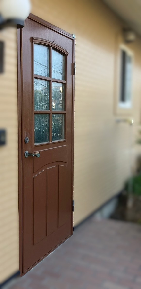 おさだガラスのスタイリッシュな印象に一新！の施工前の写真1