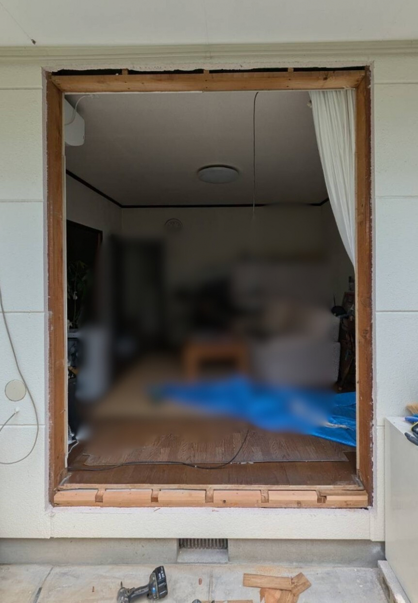 おさだガラスの窓の断熱リフォーム工事は補助金活用!の施工前の写真2