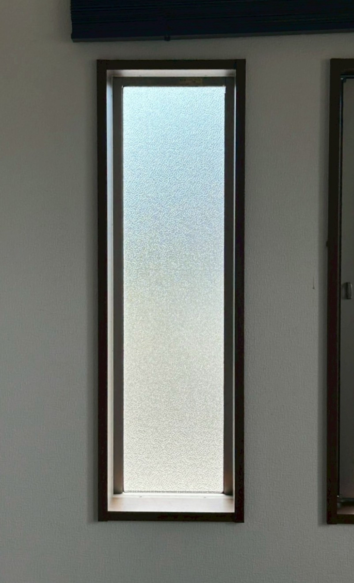 おさだガラスのFIX窓にもインプラス！明るさそのままに快適＆省エネの施工前の写真2