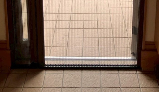 おさだガラスの玄関に心地よい風を！の施工後の写真2