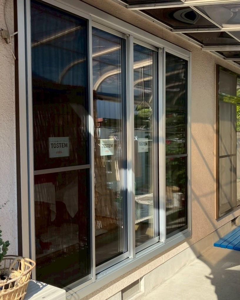 おさだガラスのランマ付サッシをスッキリ一体窓へ（先進的窓リノベ補助金対象）の施工後の写真1