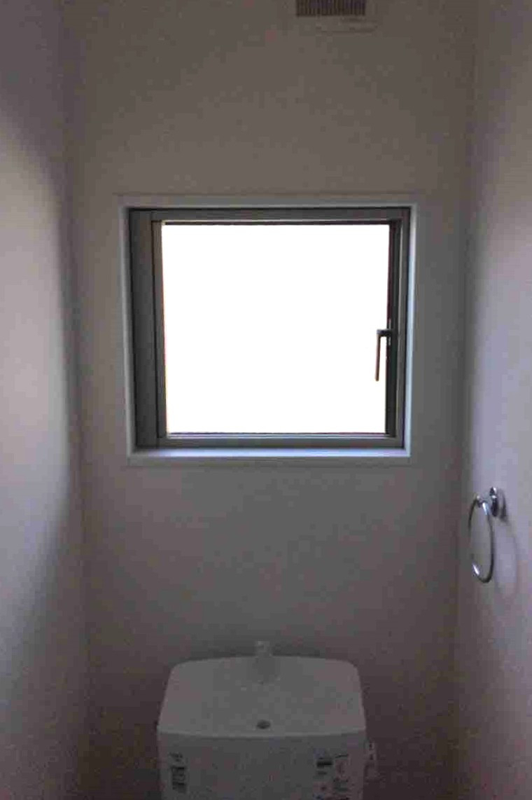 おさだガラスの内窓で寒さ・結露を大幅改善！の施工前の写真1