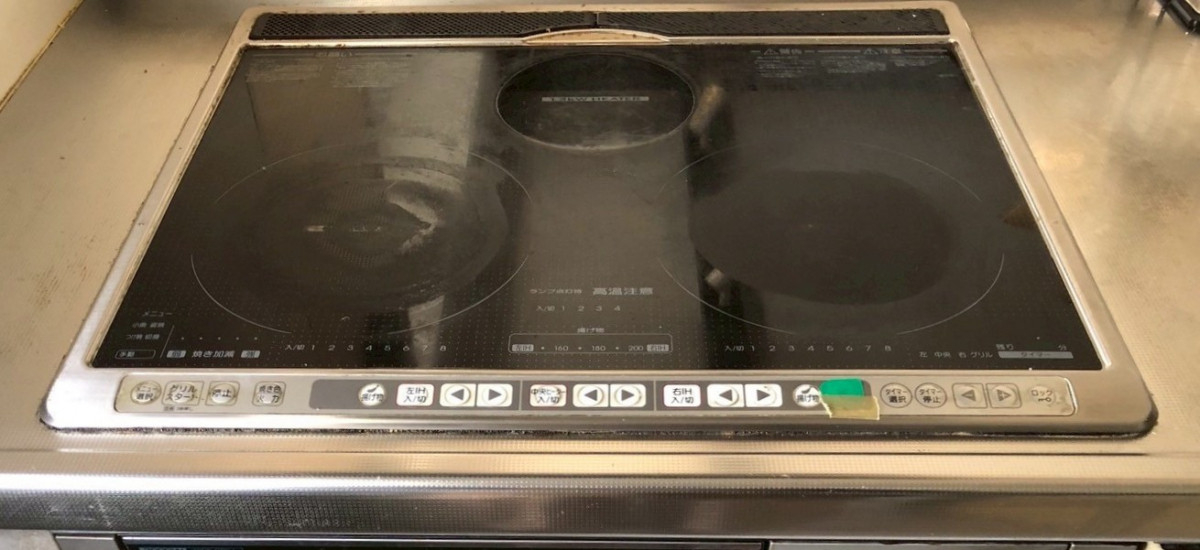 おさだガラスのIHクッキングヒーターの不具合を解消の施工前の写真1