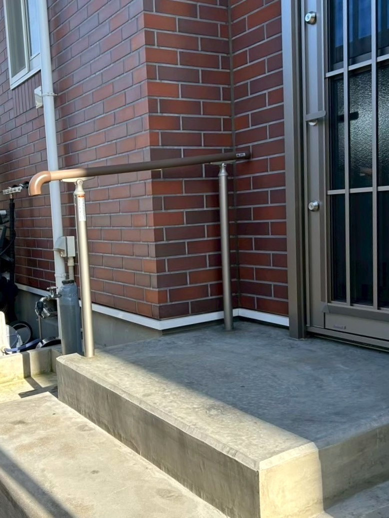 おさだガラスの転倒予防＆動線改善｜グリップライン取付の施工後の写真1