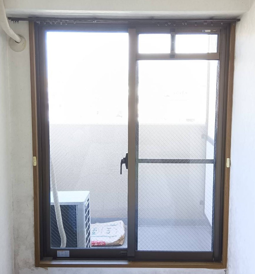 大東トーヨー住器の大東トーヨー住器施工🍀強い西日対策に！高遮熱Low-Eガラスで快適な室内への施工前の写真3