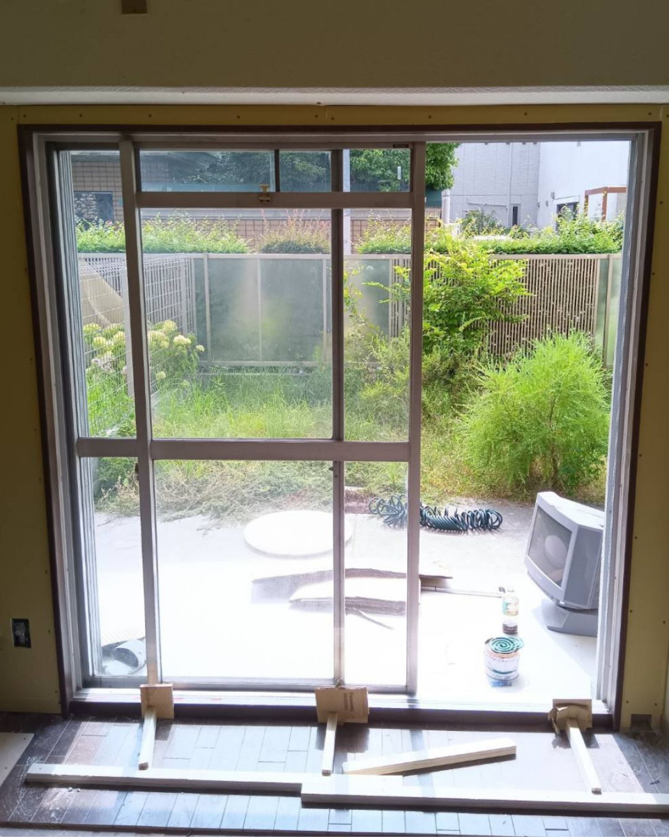 大東トーヨー住器の大東トーヨー住器施工🍀 南東向きバルコニーに“快適さ”をプラスする窓リフォームの施工前の写真2
