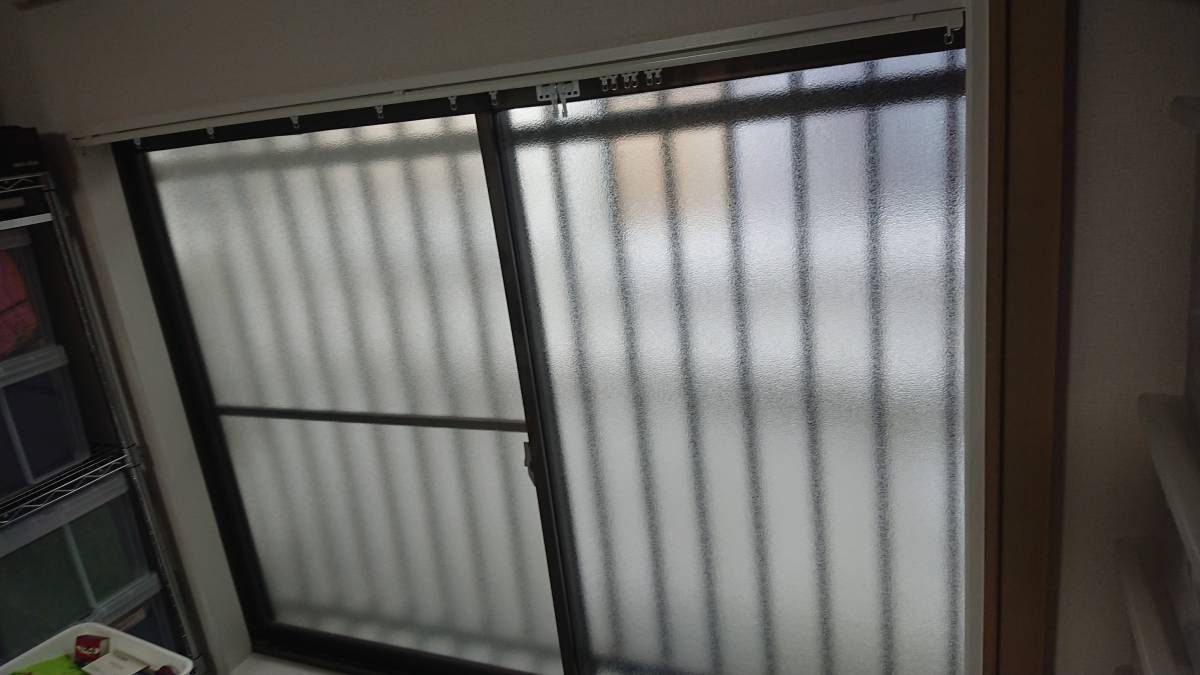大東トーヨー住器の寒さ対策で内窓を取付　インプラス　大阪市の施工前の写真1