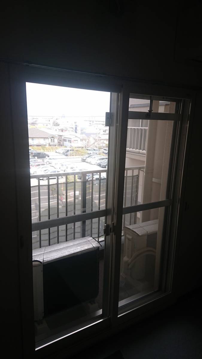 大東トーヨー住器の外部の騒音が気になり、部屋も寒かったので内窓を取付　インプラス　大阪市の施工後の写真1