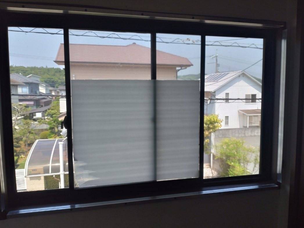 コーズトーヨー住器の防音のために　内窓　インプラス　取付　させていただきました。の施工前の写真1