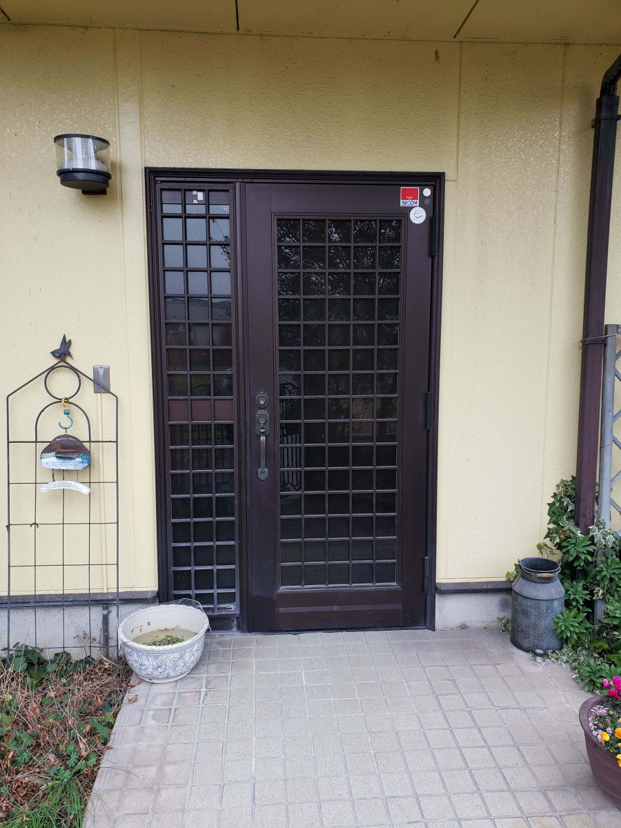 コーズトーヨー住器の採風できる玄関にリフォームしましたの施工前の写真1