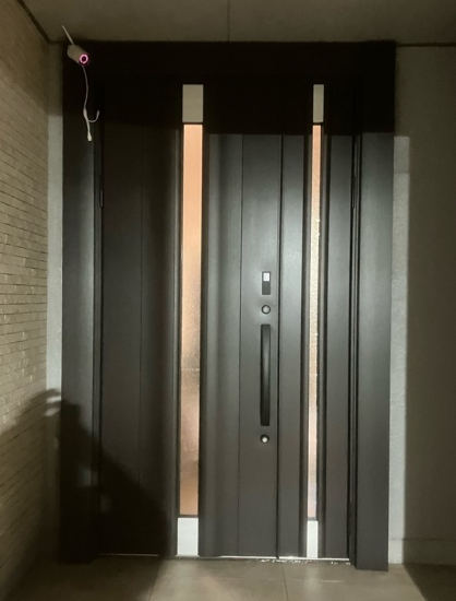 京都トーヨー住器の玄関の取替工事を行いました！施工事例写真1