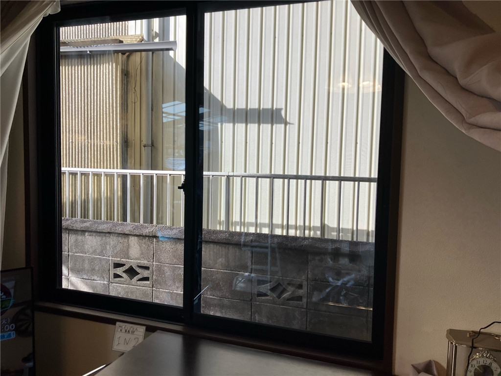 京都トーヨー住器のインプラスで簡単窓リフォームの施工前の写真1