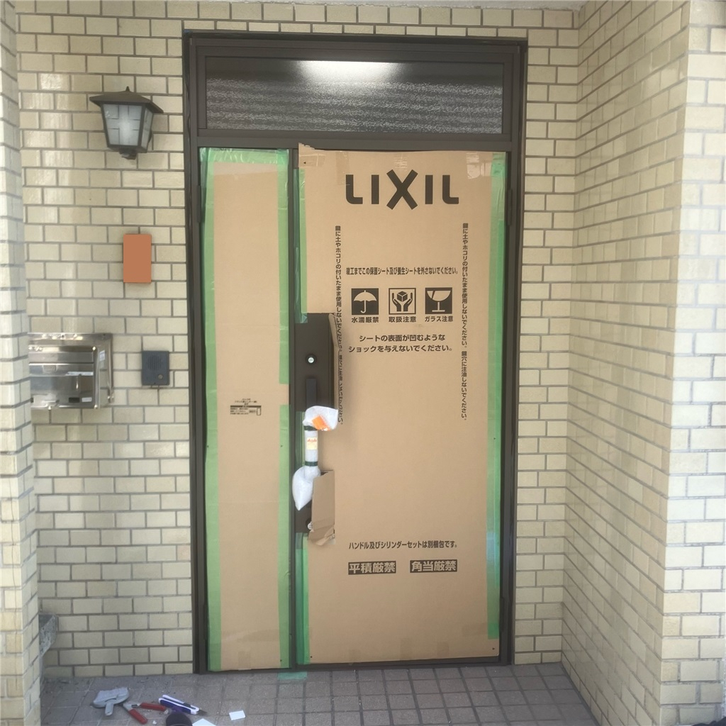 京都トーヨー住器の新しい玄関で、毎日をもっと心地よくの施工後の写真2