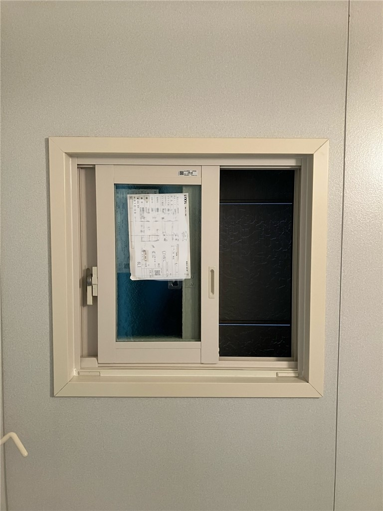 京都トーヨー住器の内窓インプラスで、断熱性能アップできます。の施工後の写真1