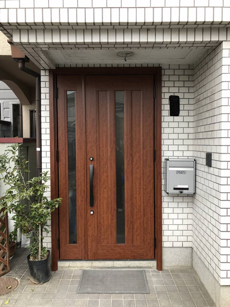 京都トーヨー住器の簡単！！玄関ドア交換🎶の施工後の写真1