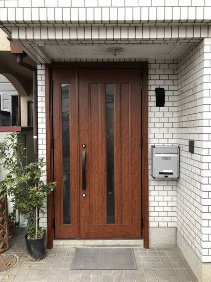 京都トーヨー住器の簡単！！玄関ドア交換🎶施工事例写真1