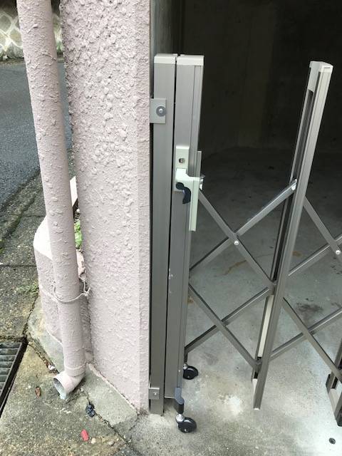 京都トーヨー住器のあったら安心「伸縮門扉」🎶の施工後の写真3